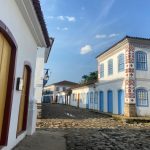 Paraty, no Rio de Janeiro, é um tesouro cultural à beira-mar e está conectada a Angra dos Reis, Ilhabela e Ubatuba na nova Rota Verde e Azul